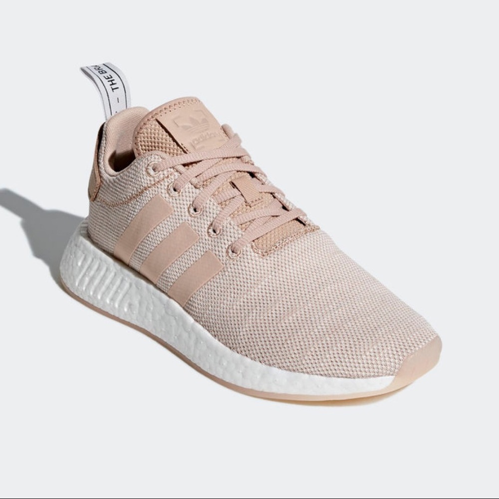 NWT Adidas Women’s NMD R2 - Picture 2 of 8